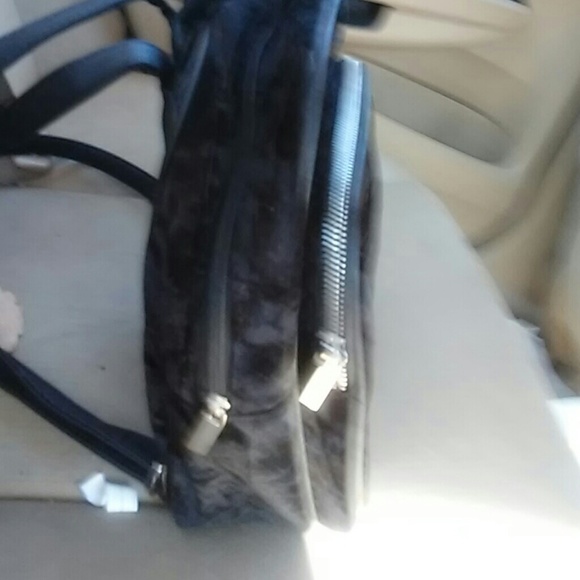 Bookbag - Picture 3 of 4